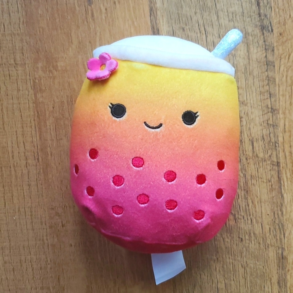 Squishmallows Bergit the Boba 8" - Picture 9 of 9
